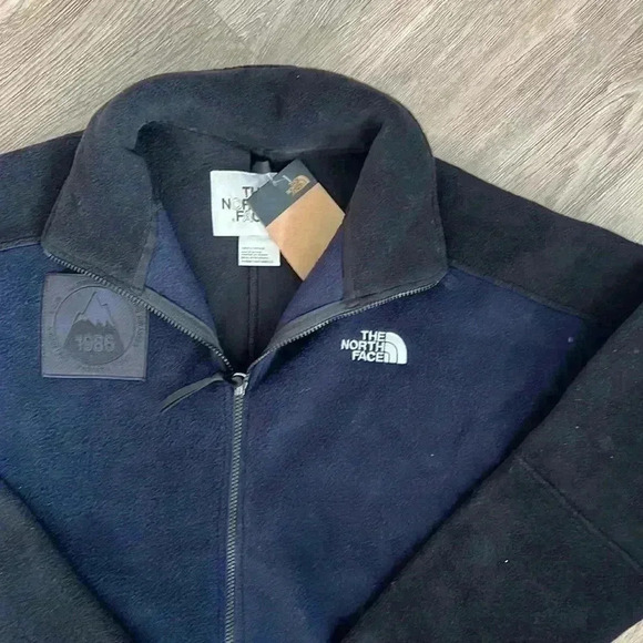 The North Face Unisex Origins Mountain Sweater, Medium - Picture 2 of 8